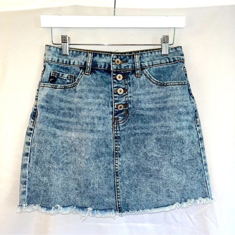 Kancan Jean Skirt Womens Sz S Blue Stone Washed Denim Button Fly Frayed Raw Hem